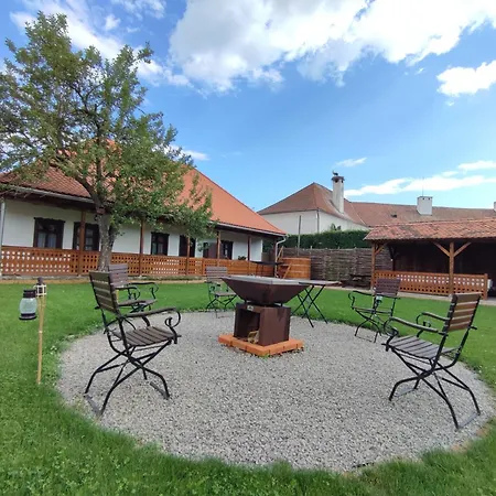 Rauber Baron Cottage-traditional Comfort House Villa Talisoara