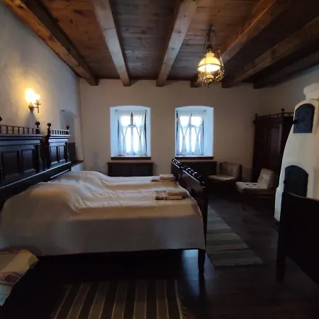 Rauber Baron Cottage-traditional Comfort House Villa