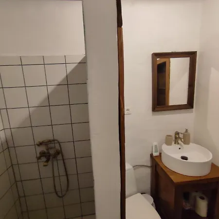 Rauber Baron Cottage-traditional Comfort House Villa